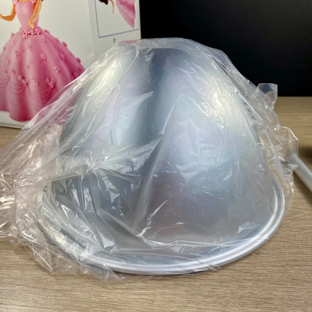 Wilton wonder mold